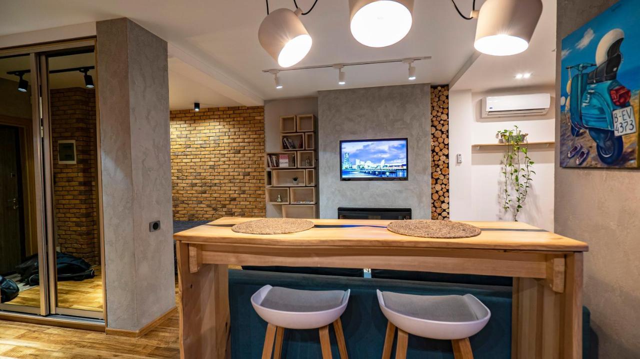 Politech Ecoloft Studios Kyiv Exterior foto